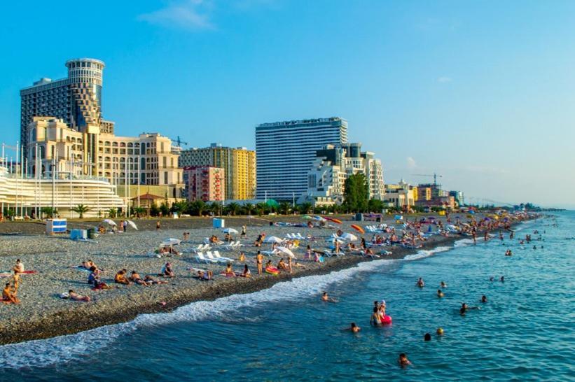 Bliss Apartaments On The 22Nd Floor Batumi Exterior photo