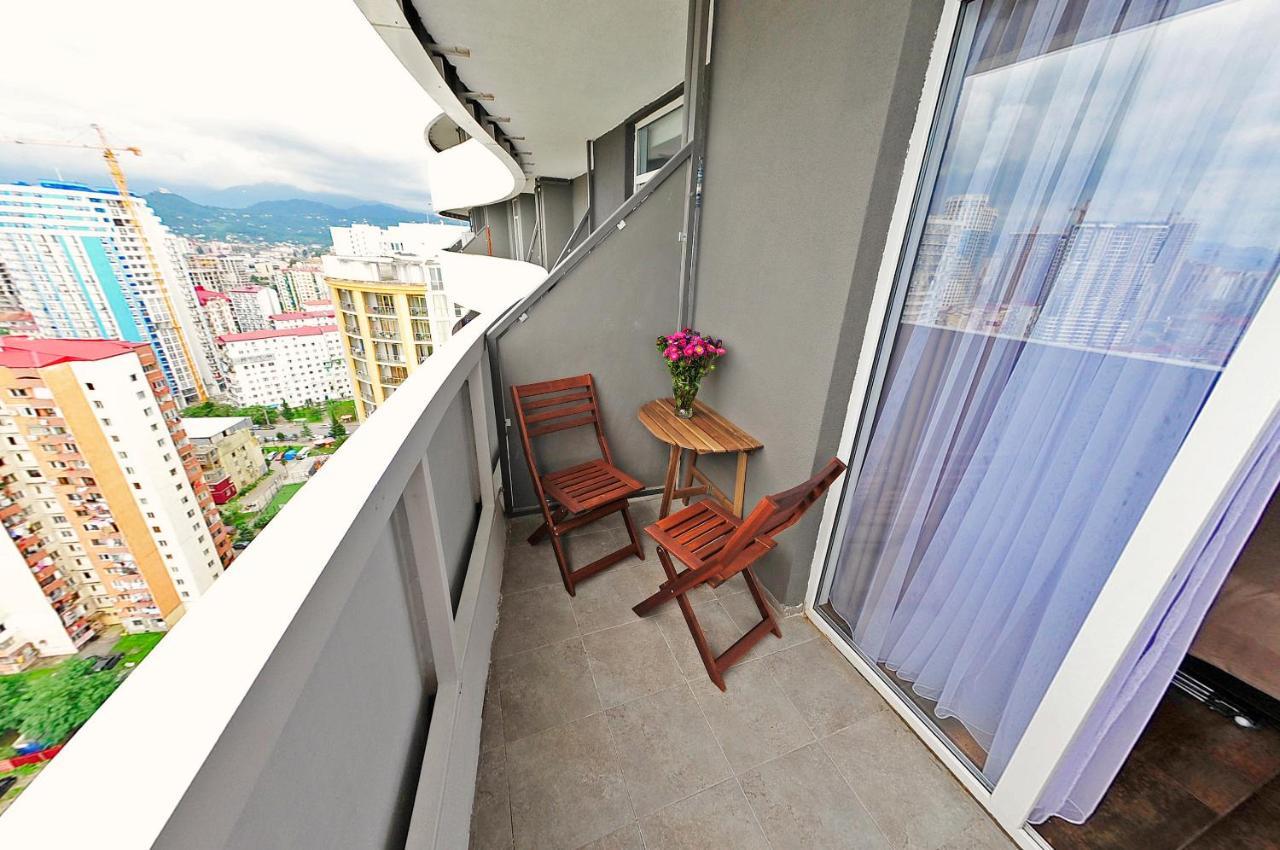 Bliss Apartaments On The 22Nd Floor Batumi Exterior photo