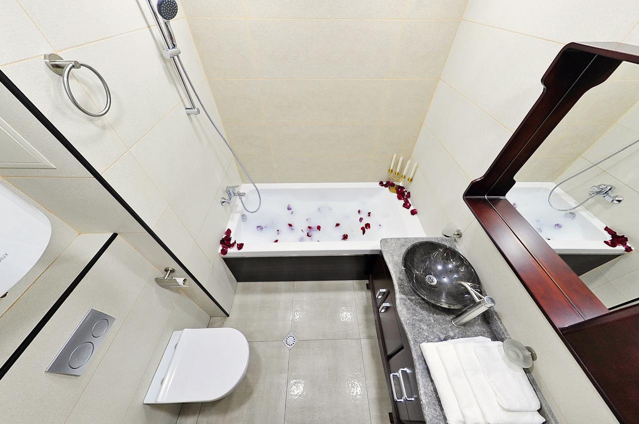 Bliss Apartaments On The 22Nd Floor Batumi Exterior photo