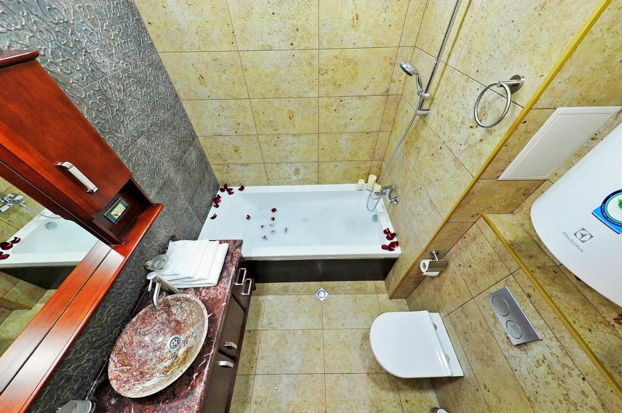 Bliss Apartaments On The 22Nd Floor Batumi Exterior photo